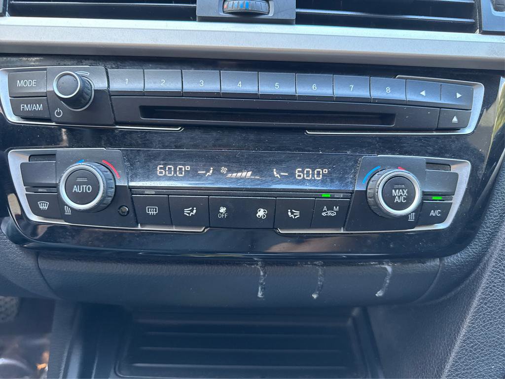 Used 2016 BMW 320i Sedan RWD image 28