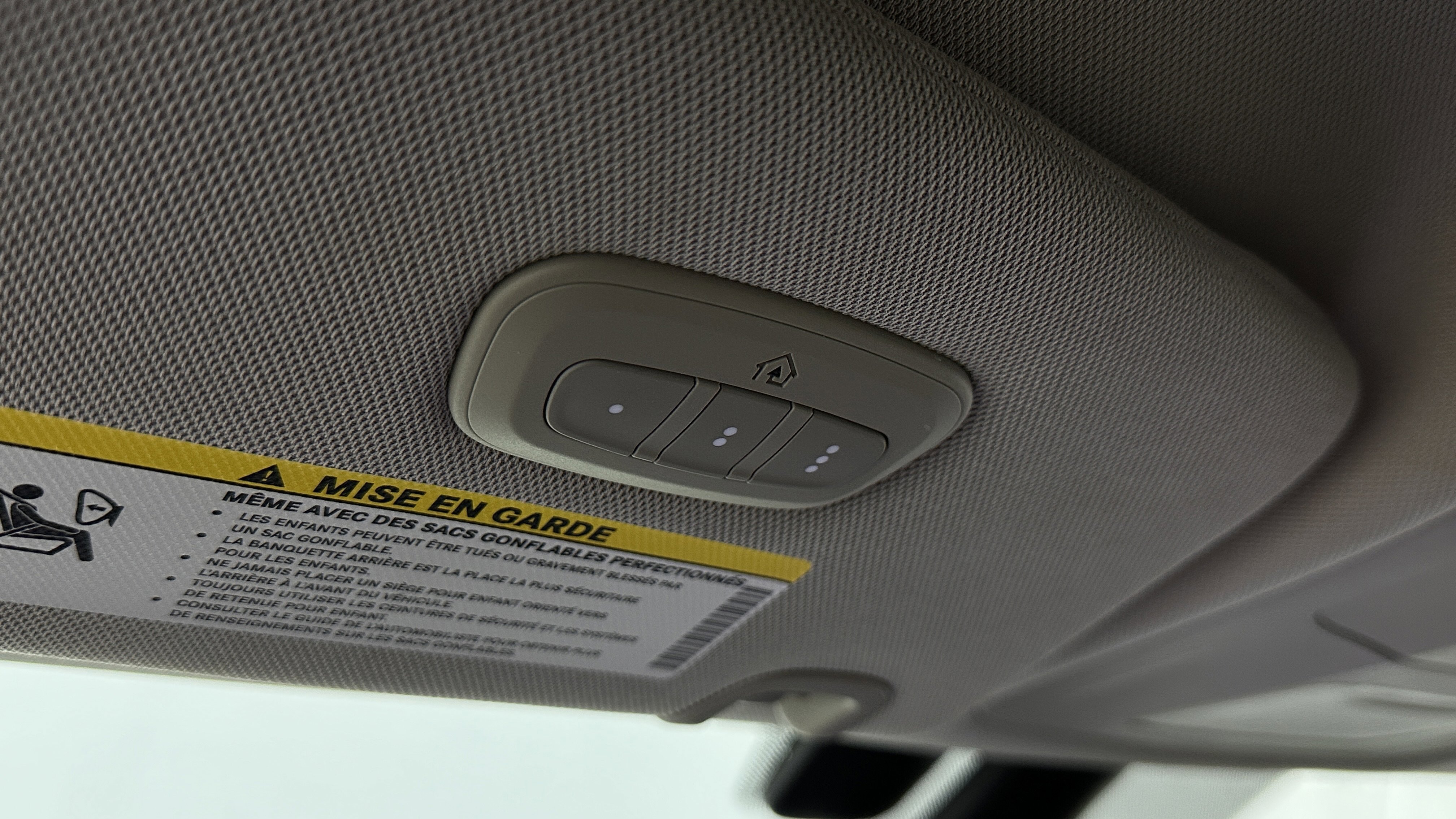 Used 2022 Chrysler Pacifica Touring-L FWD image 22