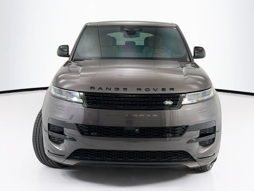 Used 2024 Land Rover Range Rover Sport Dynamic SE AWD/4WD image 2