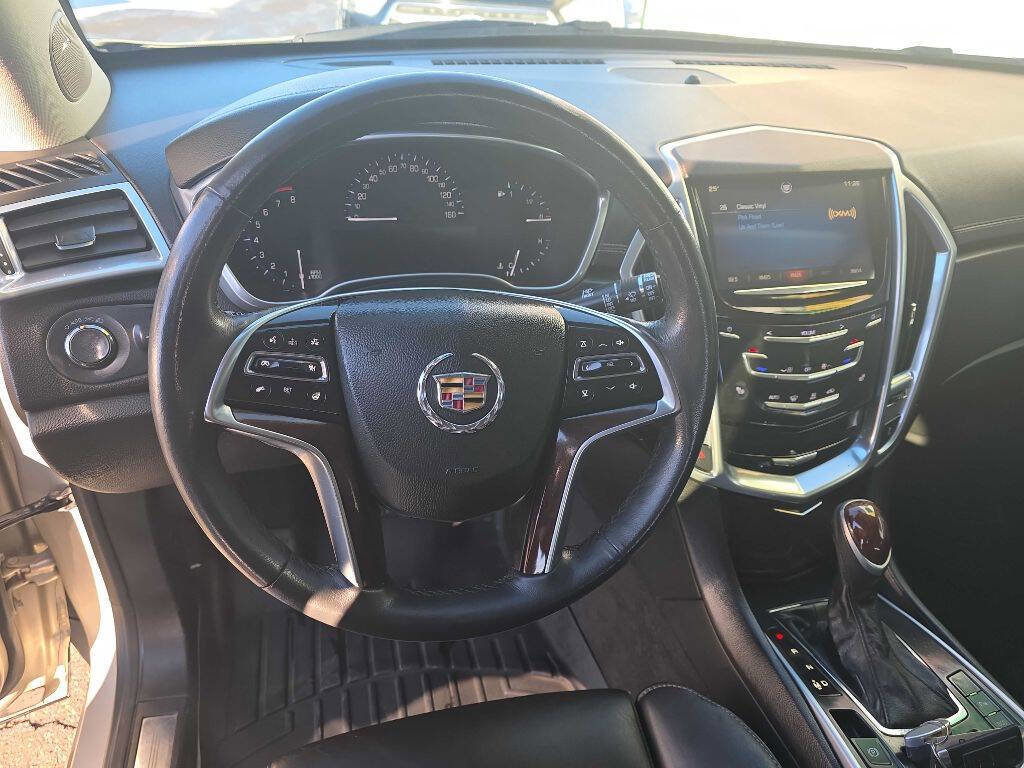Used 2014 Cadillac SRX Luxury w/ Driver Assist Package FWD image 6