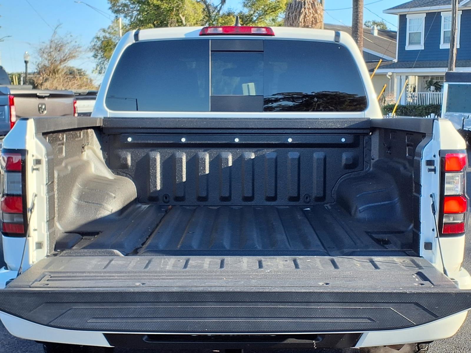 Used 2024 Nissan Frontier PRO-4X w/ Off-Road Protection Package image 6