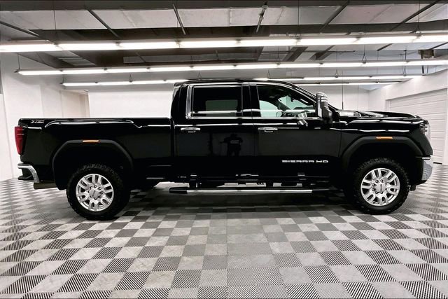 Used 2024 GMC Sierra 2500 SLT w/ SLT Premium Package image 15