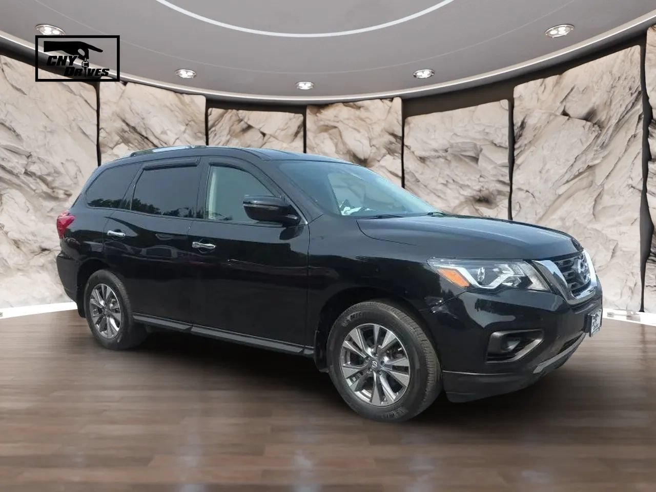 Used 2019 Nissan Pathfinder S AWD/4WD image 3