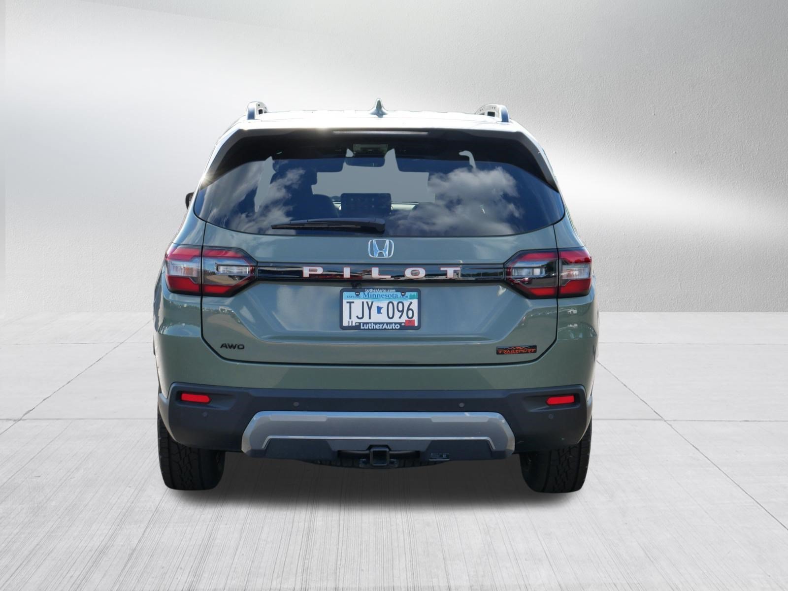 Certified 2026 Honda Pilot TrailSport image 6