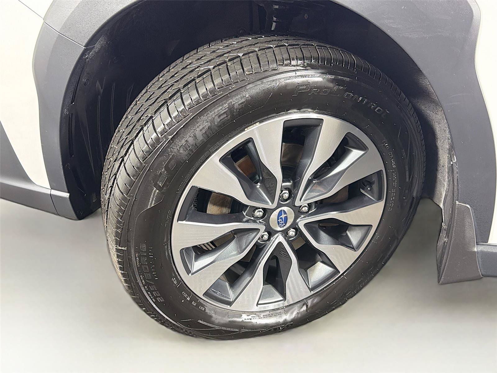 Used 2023 Subaru Outback Touring XT AWD/4WD image 38