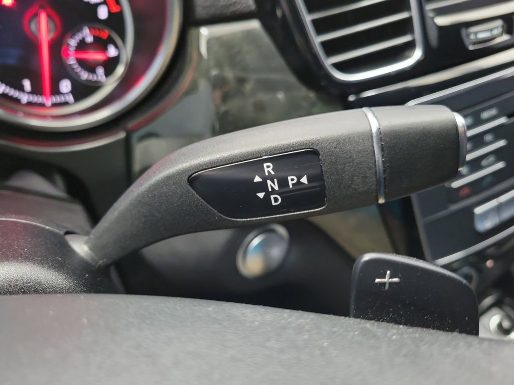 Used 2018 Mercedes-Benz GLE 350 4MATIC image 32