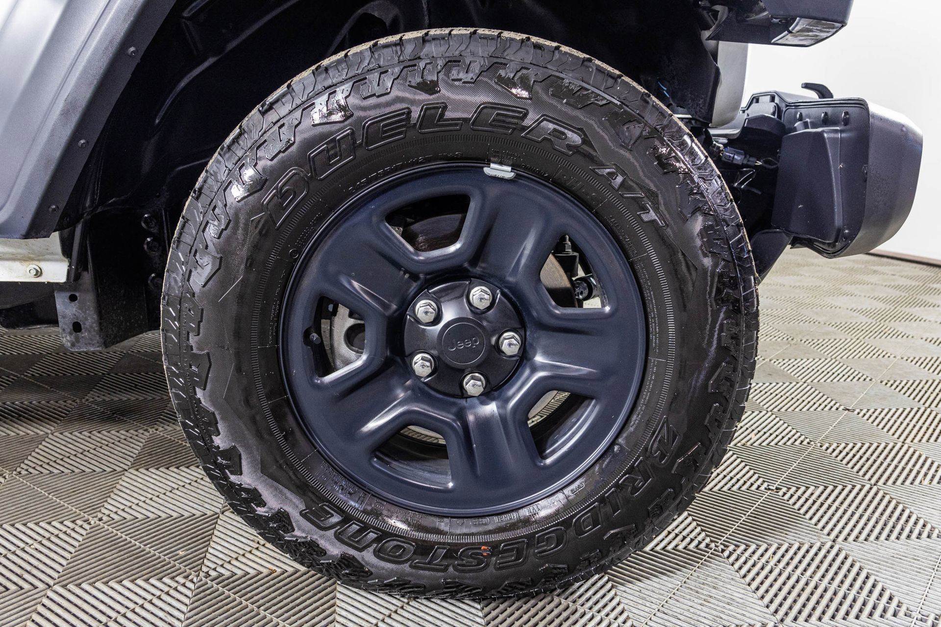 Used 2023 Jeep Gladiator Sport w/ Trailer Tow Package image 49