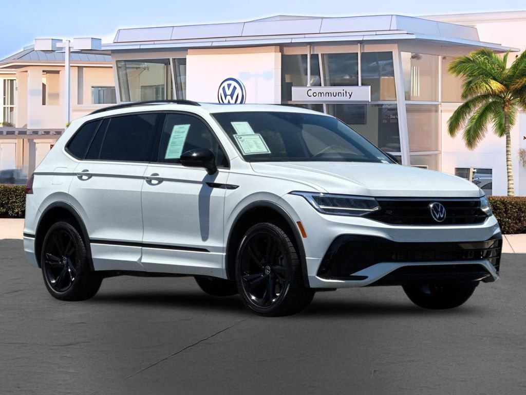 Used 2024 Volkswagen Tiguan SE R-Line AWD/4WD image 1