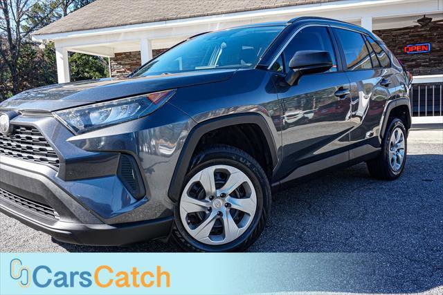 Used 2020 Toyota RAV4 LE image 7