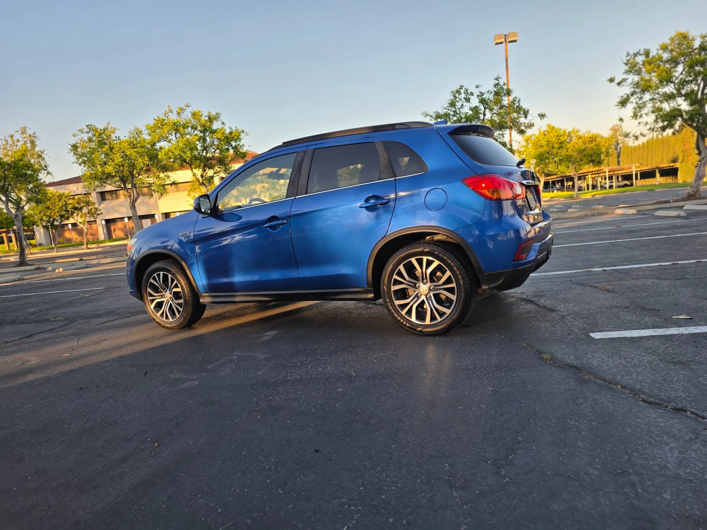 Used 2018 Mitsubishi Outlander Sport SEL FWD image 17