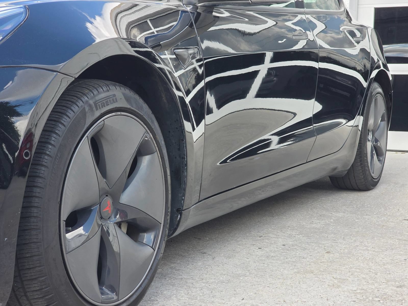 Used 2018 Tesla Model 3 Mid Range RWD image 35