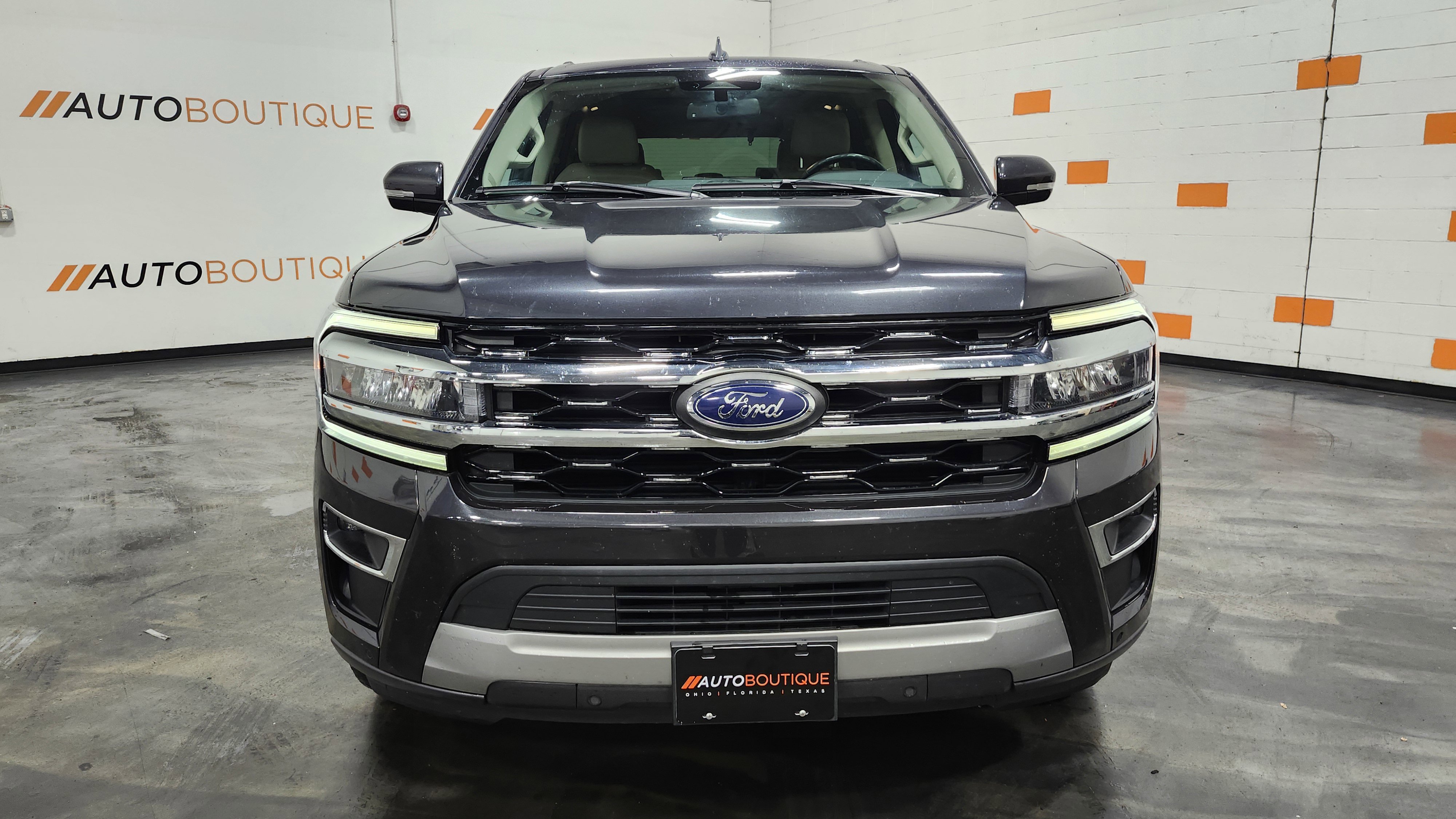 Used 2024 Ford Expedition Limited image 15