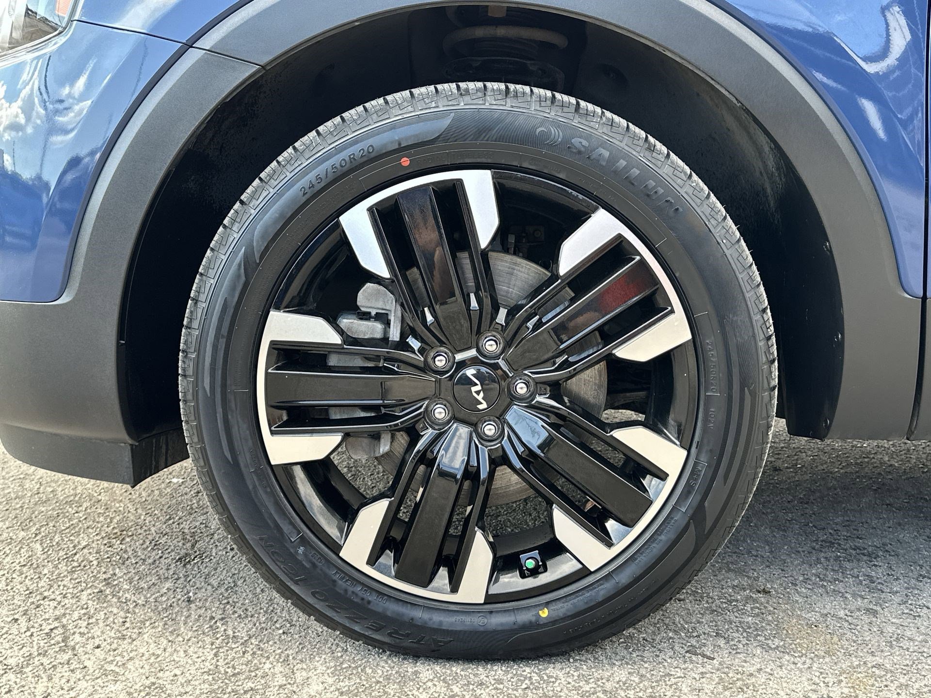 Used 2024 Kia Telluride SX image 19