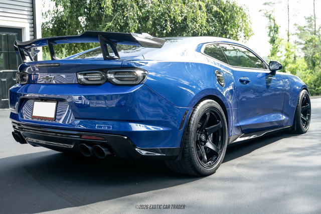 Used 2021 Chevrolet Camaro ZL1 RWD image 8