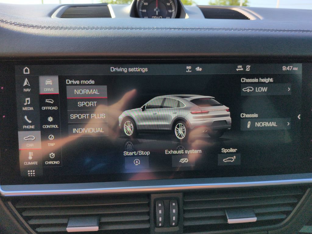 Used 2020 Porsche Cayenne S AWD/4WD image 19