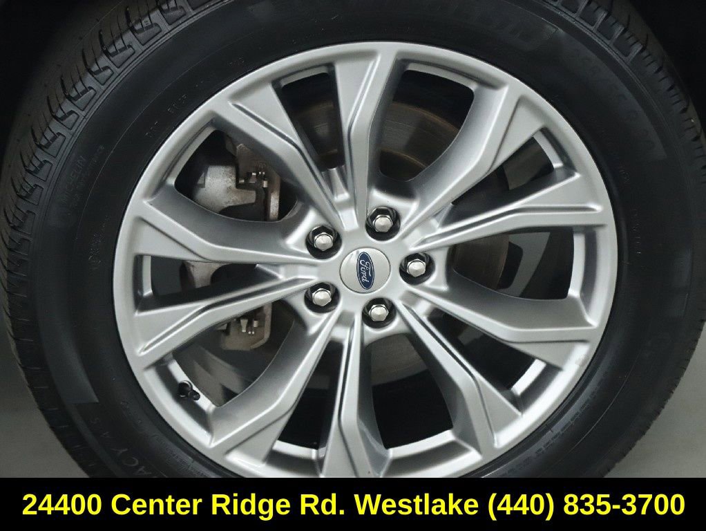 Used 2022 Ford Explorer XLT w/ Equipment Group 202A image 10