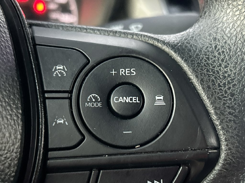 Certified 2025 Toyota Corolla LE FWD image 17