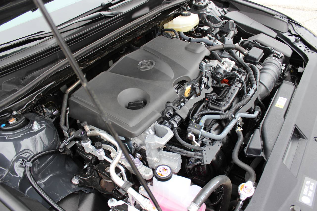 Used 2025 Toyota Camry SE image 25