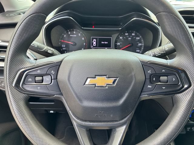 Used 2023 Chevrolet TrailBlazer LT w/ LPO, Blackout Package FWD image 22