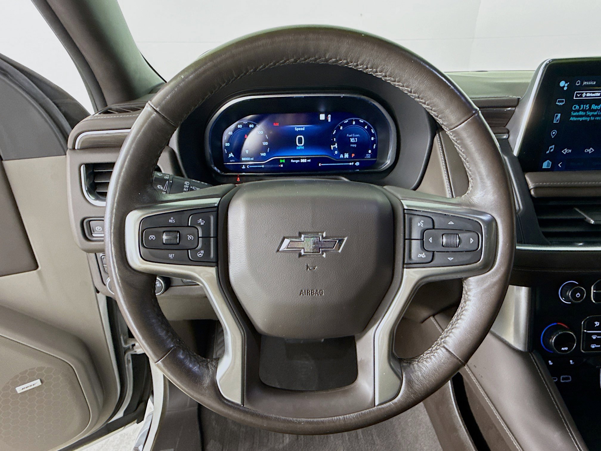 Used 2022 Chevrolet Suburban Z71 w/ Z71 Off-Road Package image 11