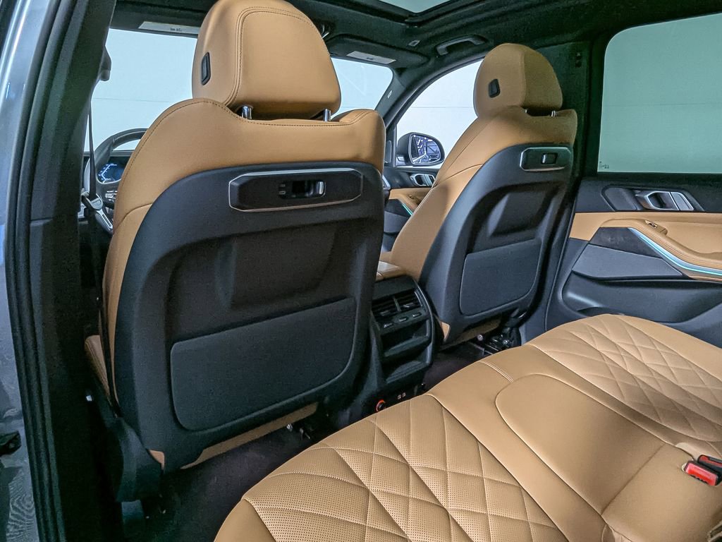 Used 2025 BMW X5 xDrive50e w/ Premium Package image 43