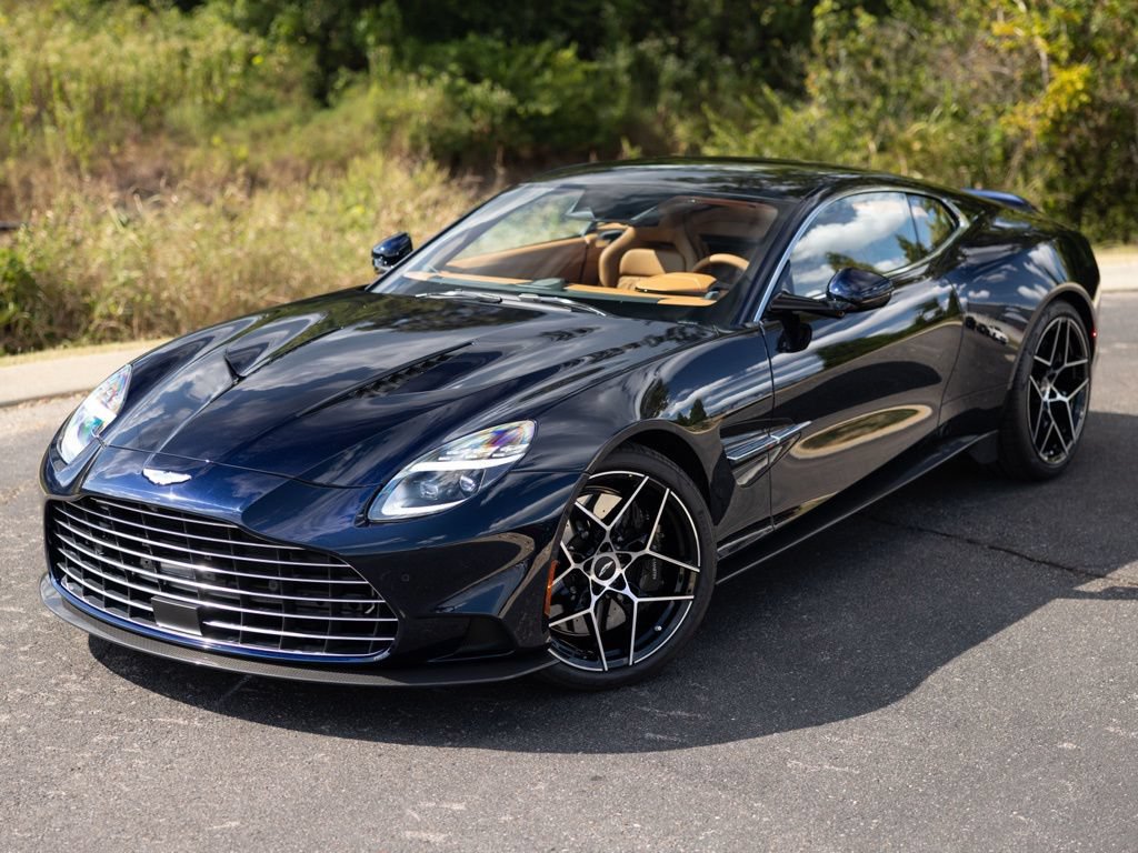 New 2026 Aston Martin Vanquish RWD image 2