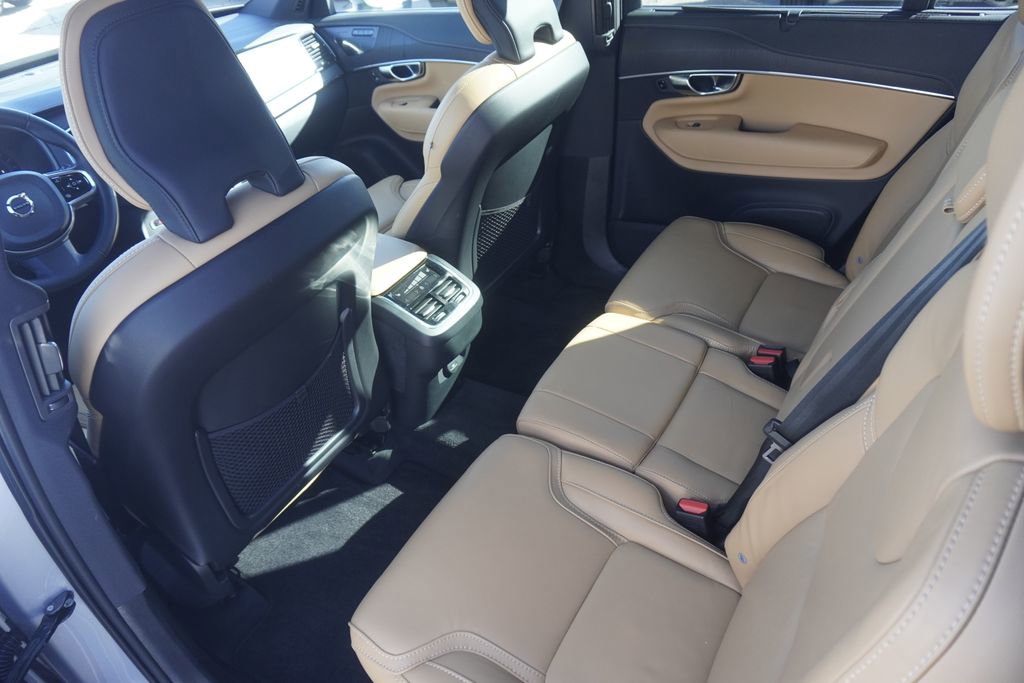 Used 2023 Volvo XC90 B6 Ultimate image 29