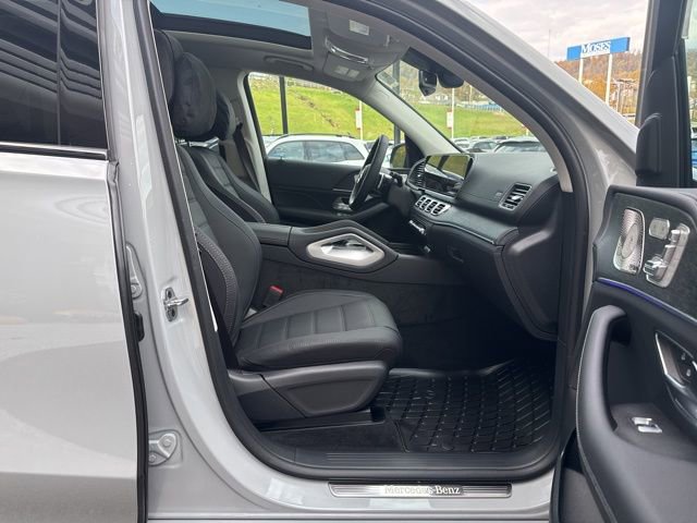 New 2026 Mercedes-Benz GLS 450 4MATIC image 28