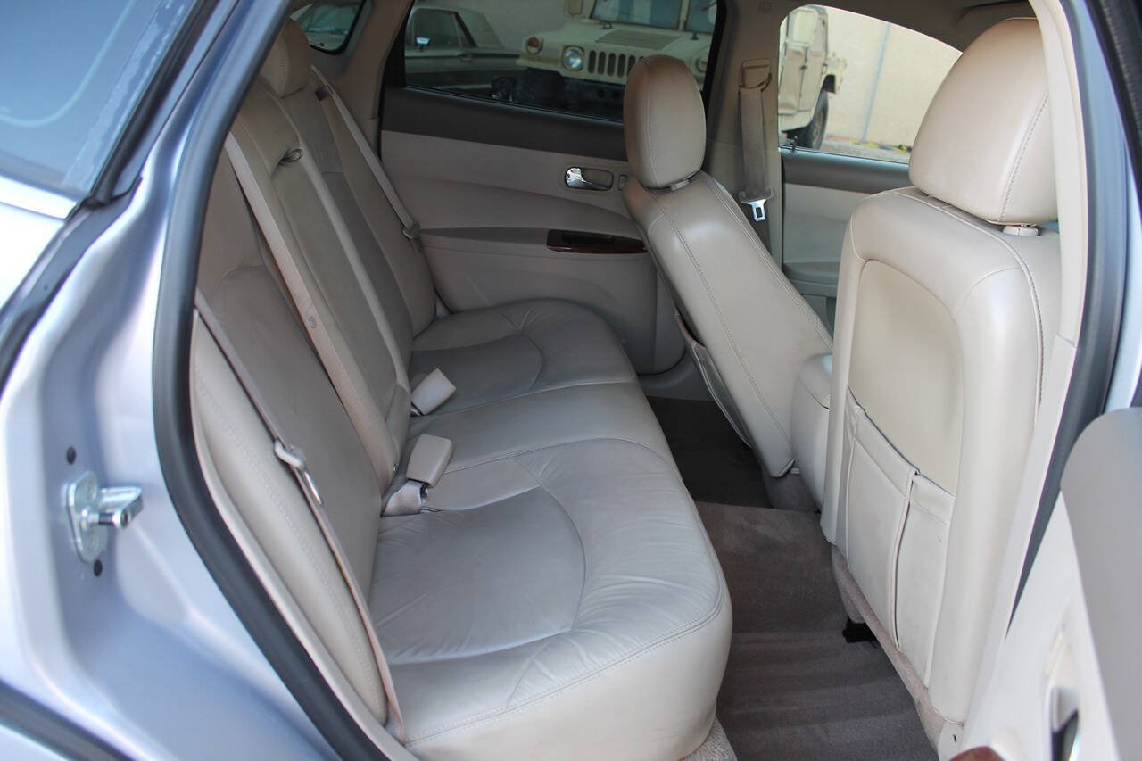 Used 2005 Buick LaCrosse CXL w/ Gold Convenience Package FWD image 30
