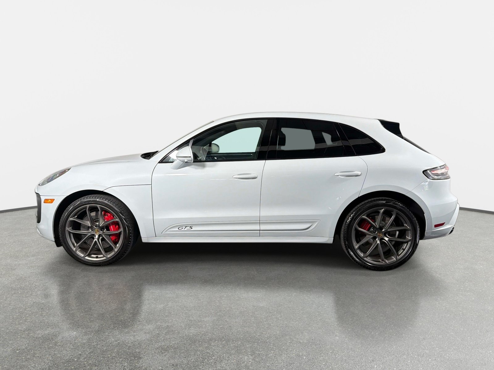 Used 2024 Porsche Macan GTS AWD/4WD image 6