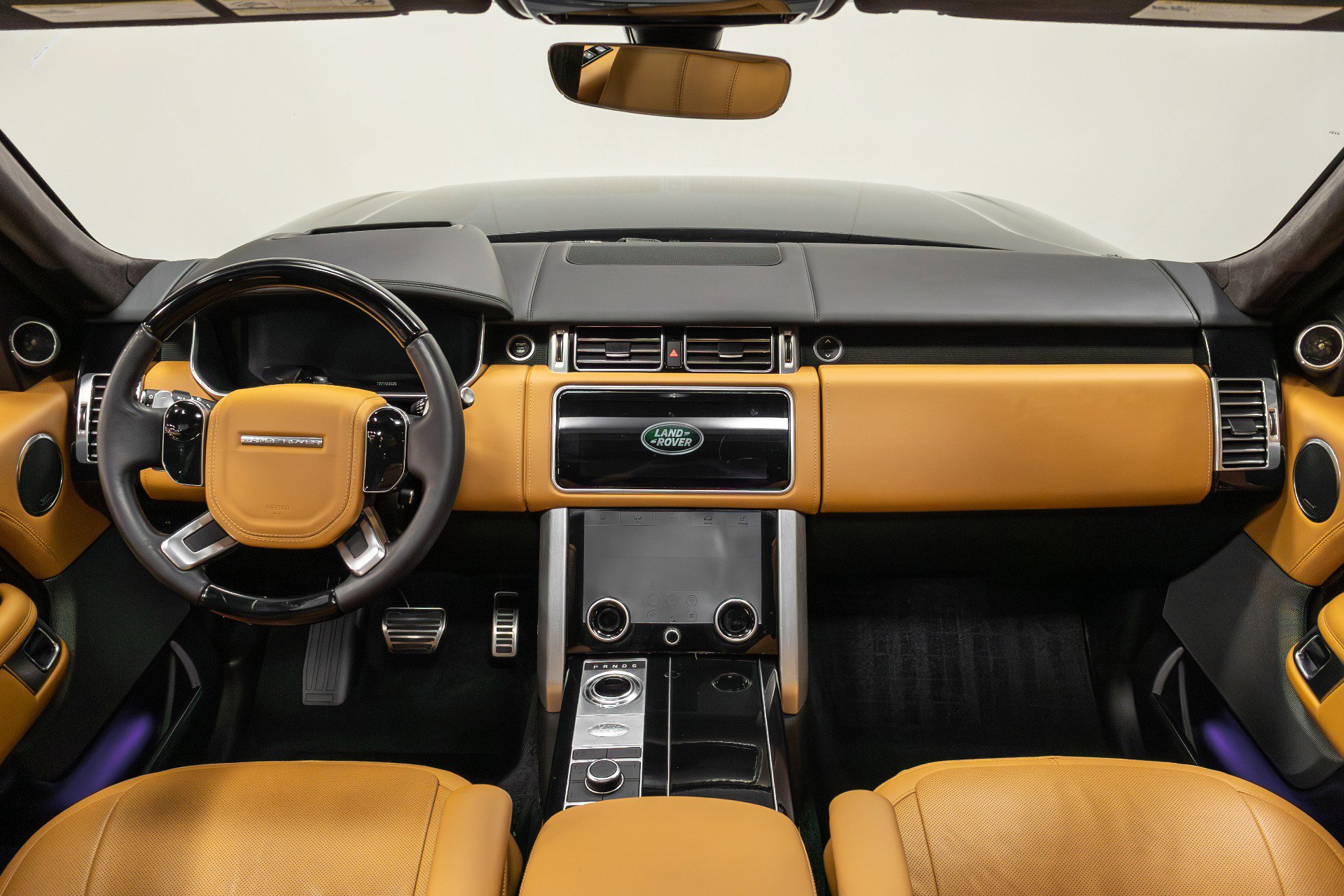 Used 2022 Land Rover Range Rover Autobiography image 6