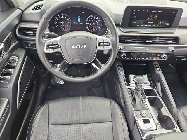 Used 2022 Kia Telluride EX image 14