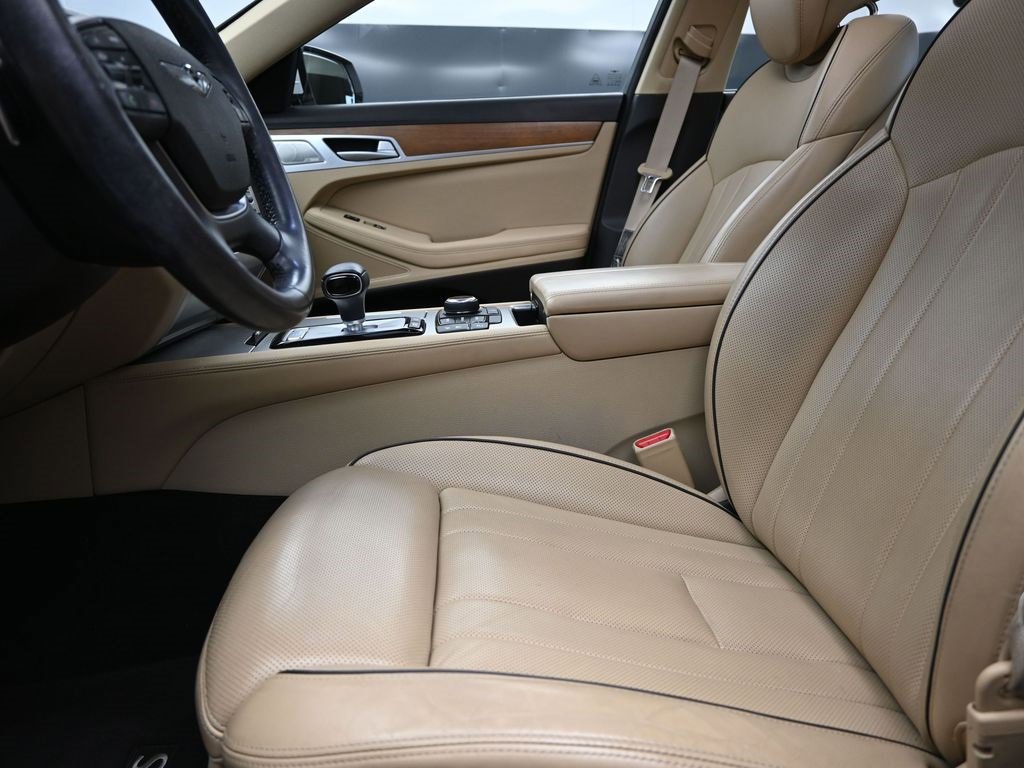 Used 2018 Genesis G80 3.8 w/ Option Group 03 image 13