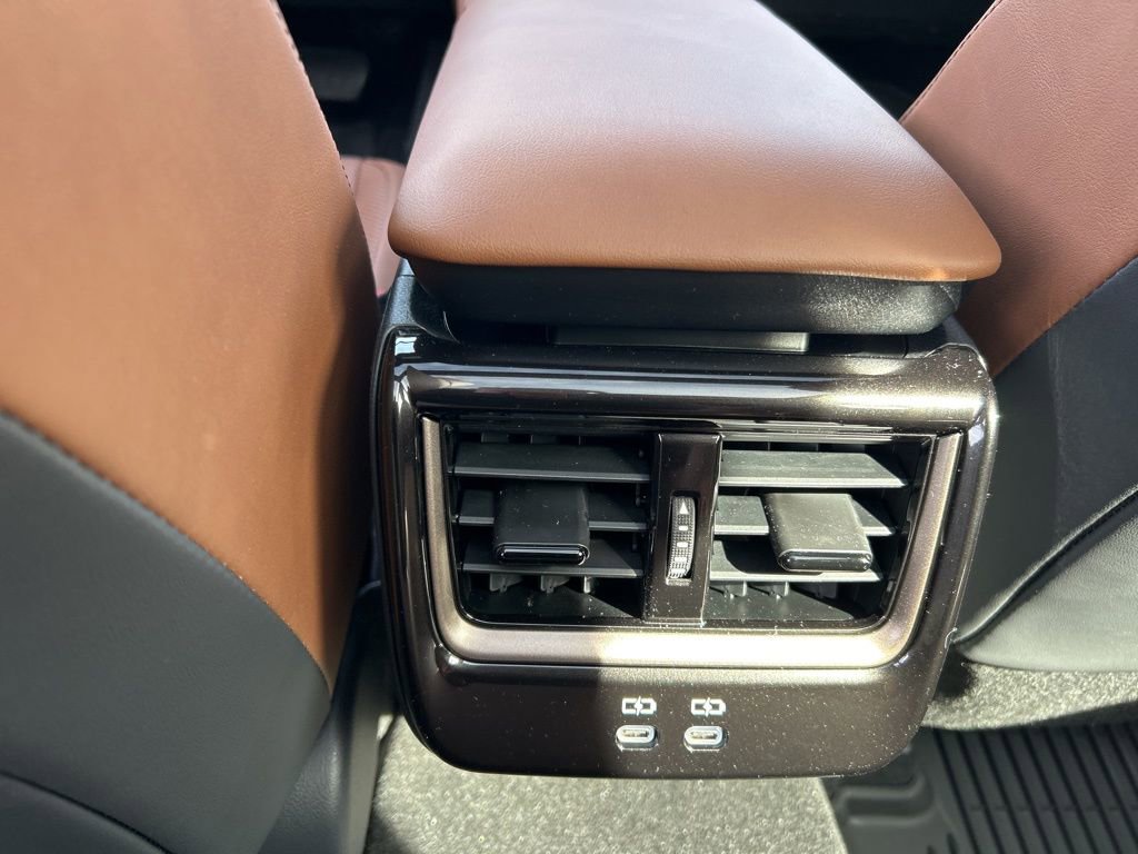 New 2026 Toyota Crown Signia image 11