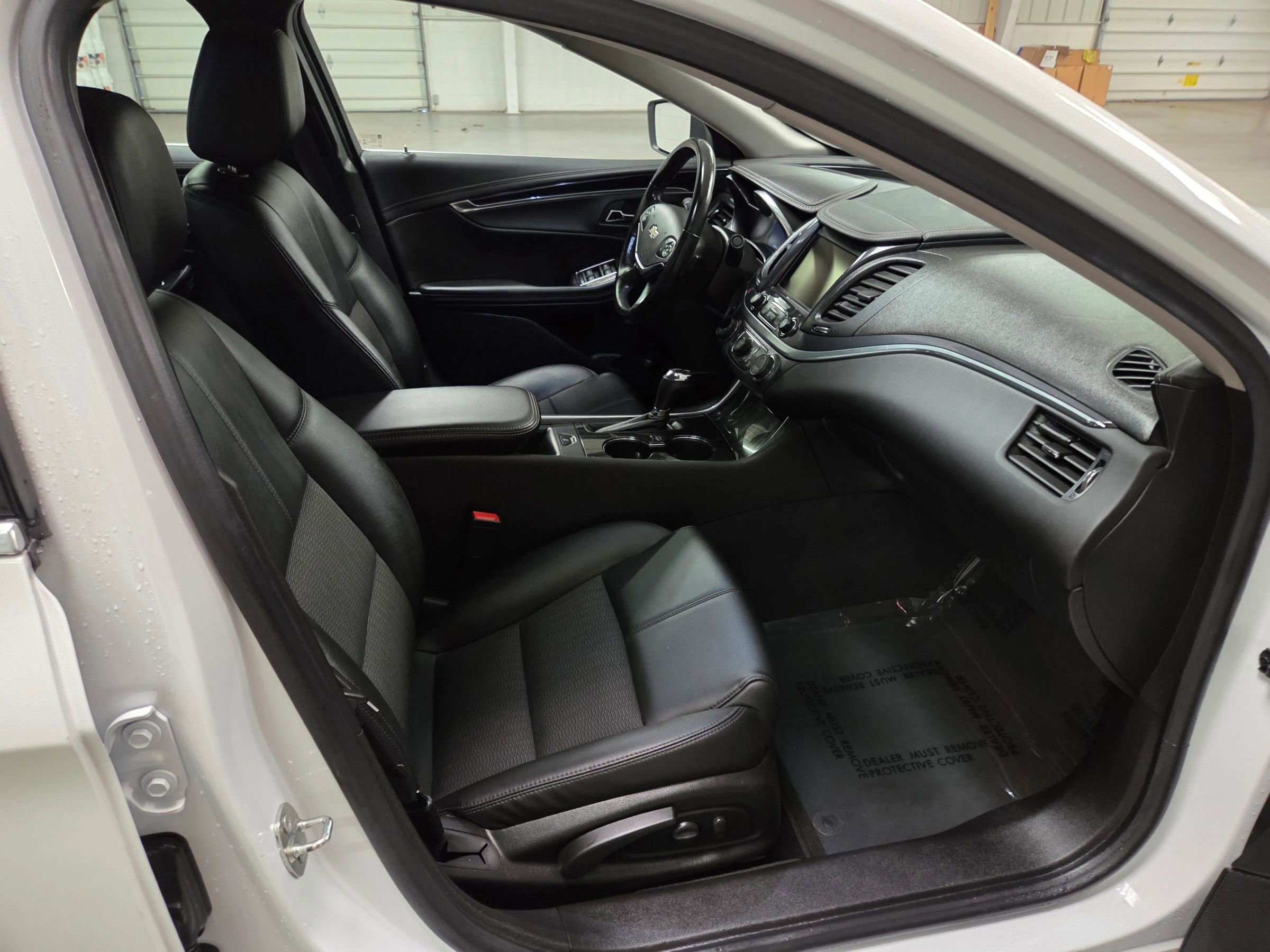 Used 2018 Chevrolet Impala LT FWD image 29
