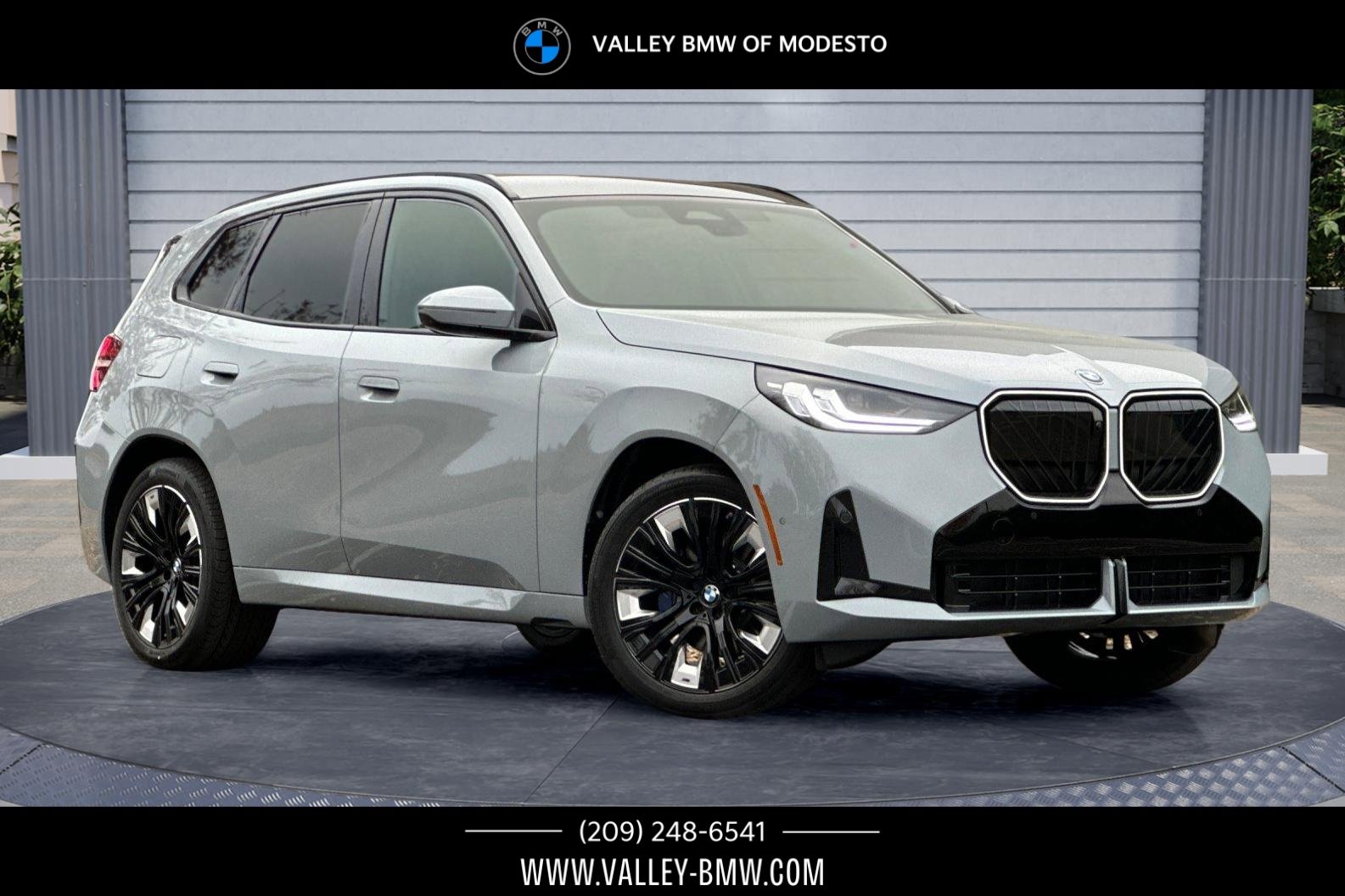 New 2026 BMW X3 xDrive30 w/ Premium Package image 1