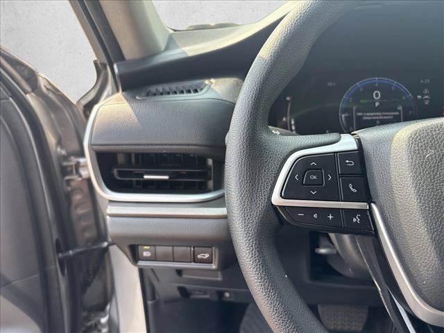 Certified 2025 Toyota Grand Highlander FWD image 18