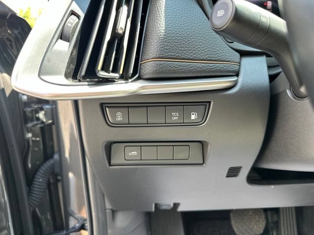 Used 2024 MAZDA CX-90 Plug-In Hybrid w/ Preferred AWD/4WD image 22