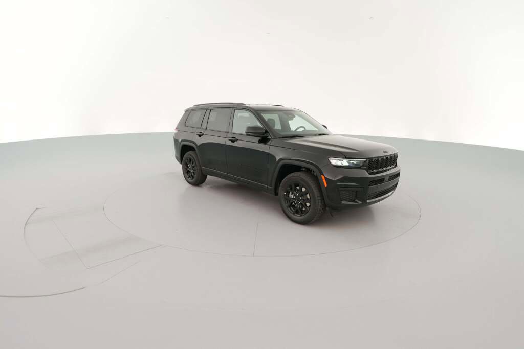 New 2025 Jeep Grand Cherokee L Laredo image 16