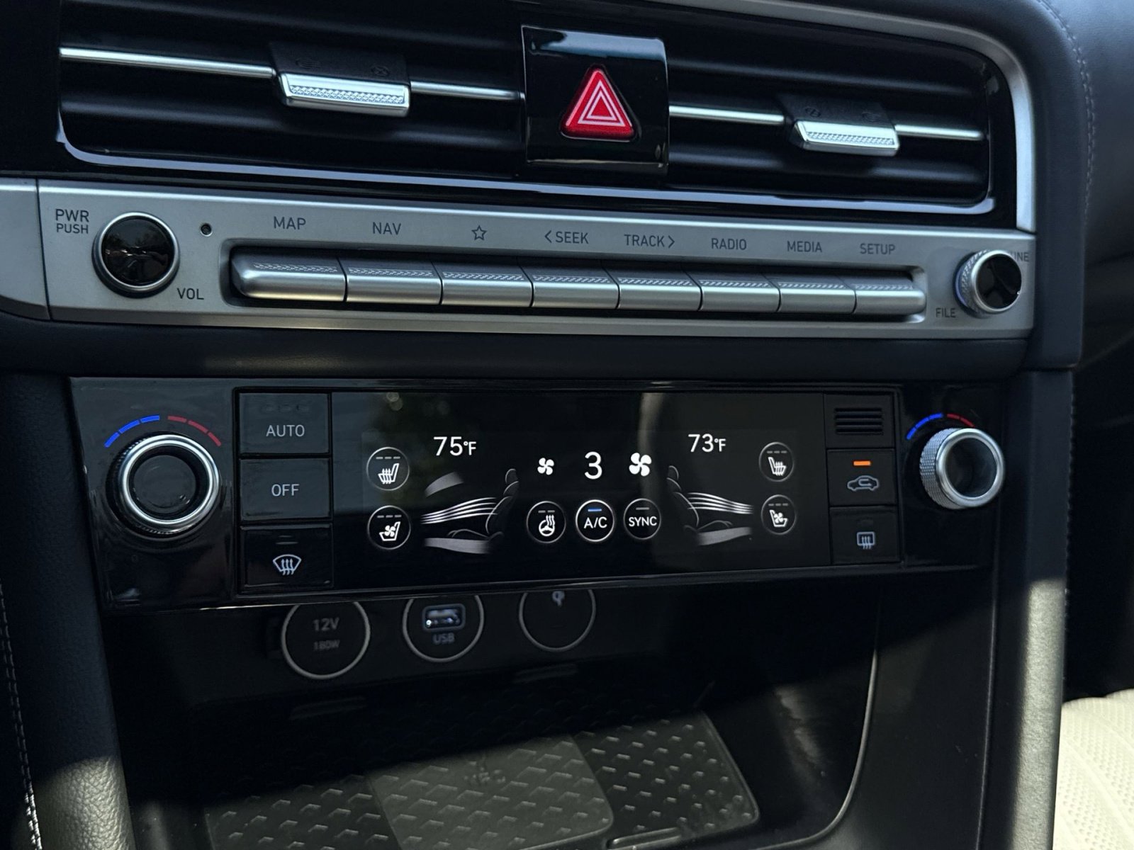 Used 2025 Genesis G70 3.3T Advanced image 21