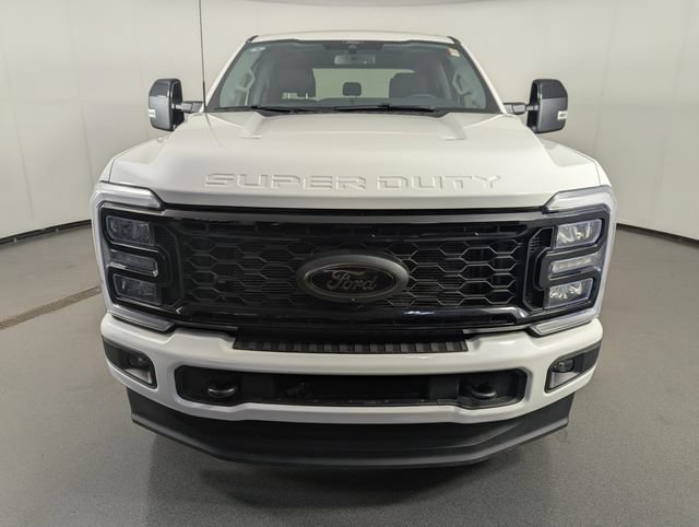 Used 2026 Ford F350 Lariat w/ Black Appearance Package AWD/4WD image 3