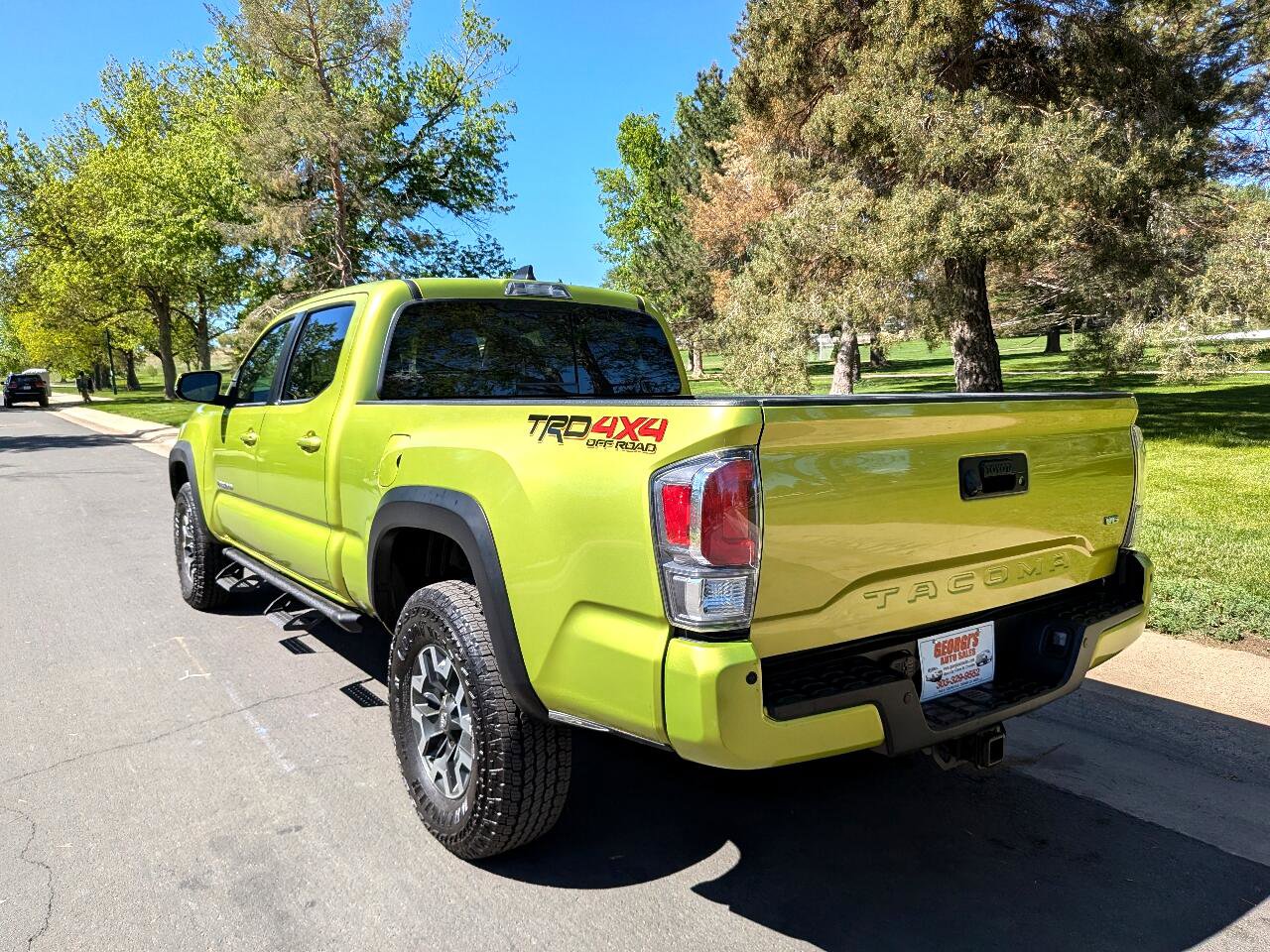Used 2023 Toyota Tacoma TRD Off-Road w/ Advanced Technology Package image 3