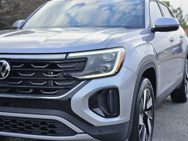 Used 2024 Volkswagen Atlas Cross Sport SE image 9