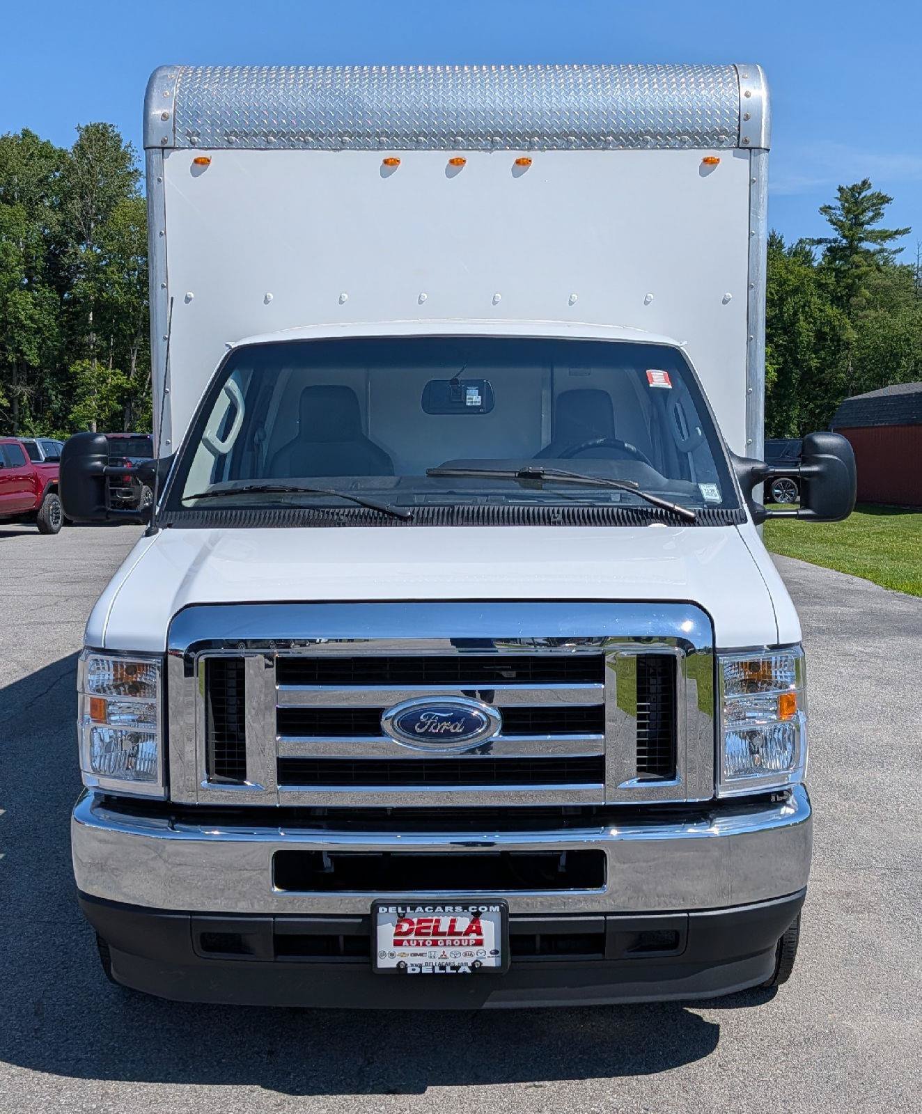 Used 2025 Ford E-350 and Econoline 350 Super Duty w/ Power Equipment Group RWD image 2