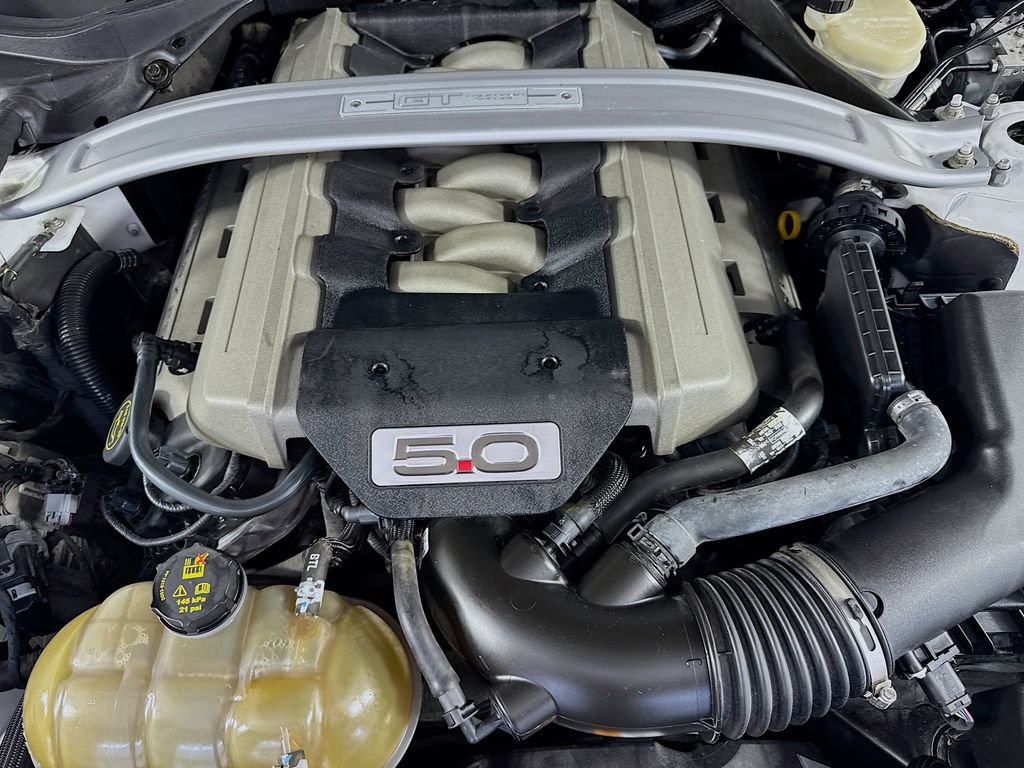 Used 2016 Ford Mustang GT Premium w/ Equipment Group 401A RWD image 36