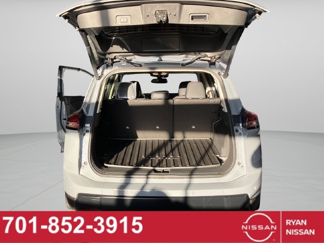 New 2026 Nissan Rogue SV w/ Rock Creek Premium Package AWD/4WD image 28
