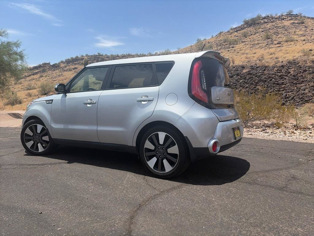 Used 2015 Kia Soul ! w/ Sun & Sound Package FWD image 6