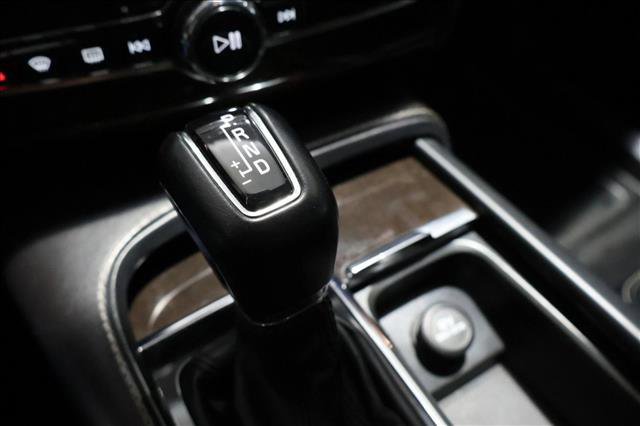 Used 2017 Volvo XC90 T6 Momentum w/ Vision Package image 16