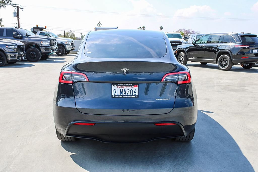 Used 2024 Tesla Model Y Long Range image 8
