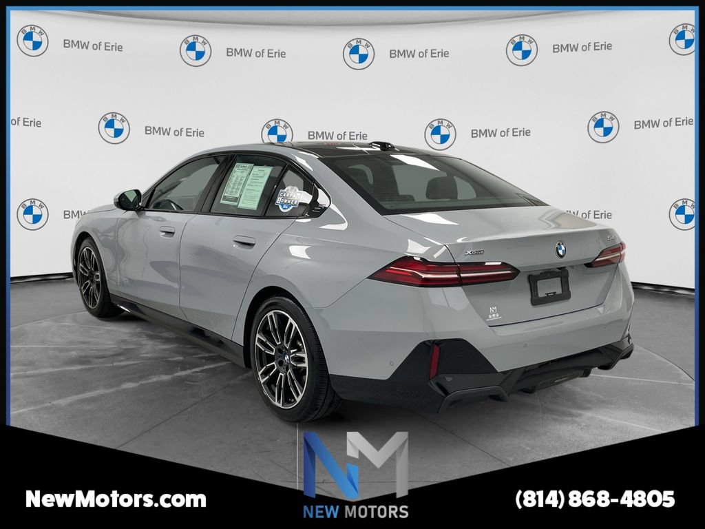 Certified 2024 BMW 540i xDrive w/ Premium Package AWD/4WD image 2